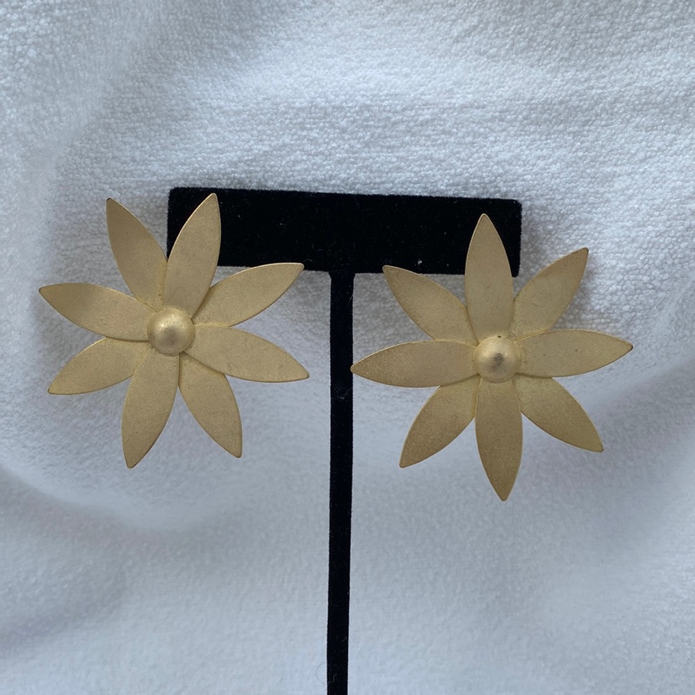 Gold tone Sheila Earrings - Picture 2 of 2